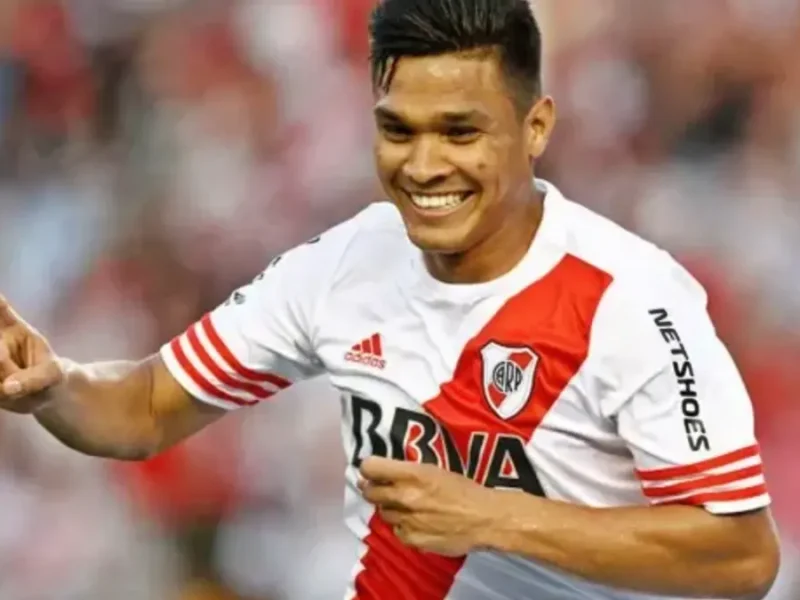 Teo Gutiérrez River Plate