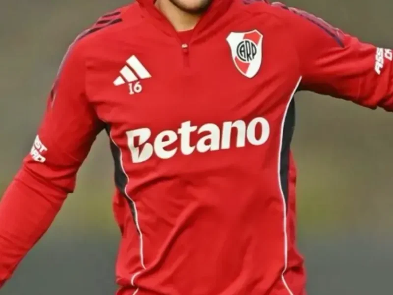 Fabricio Bustos River Plate