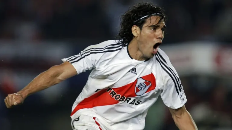Radamel Falcao River Plate