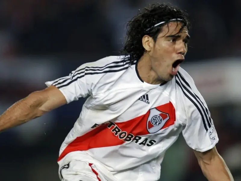 Radamel Falcao River Plate